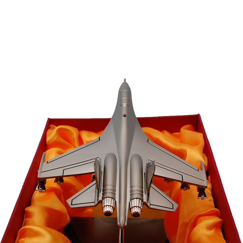  Imagen de Maqueta de avión de combate pequeño plateado por Estrella Militar