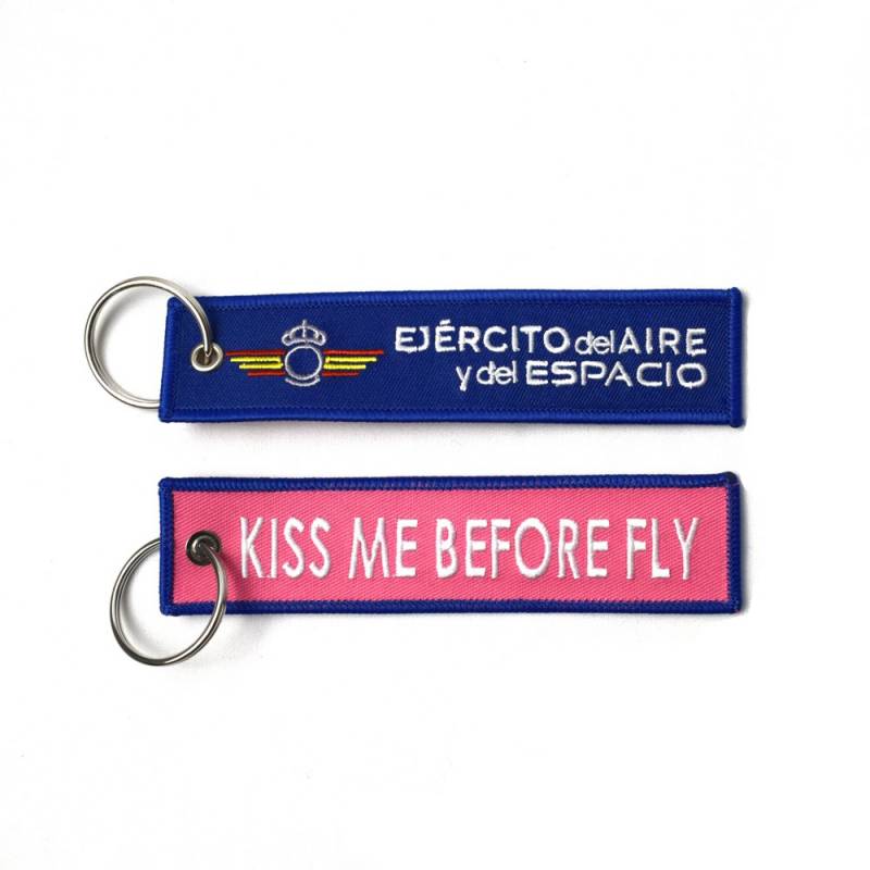  Imagen de Llavero Bordado Kiss me Before Fly Rosa por Estrella Militar